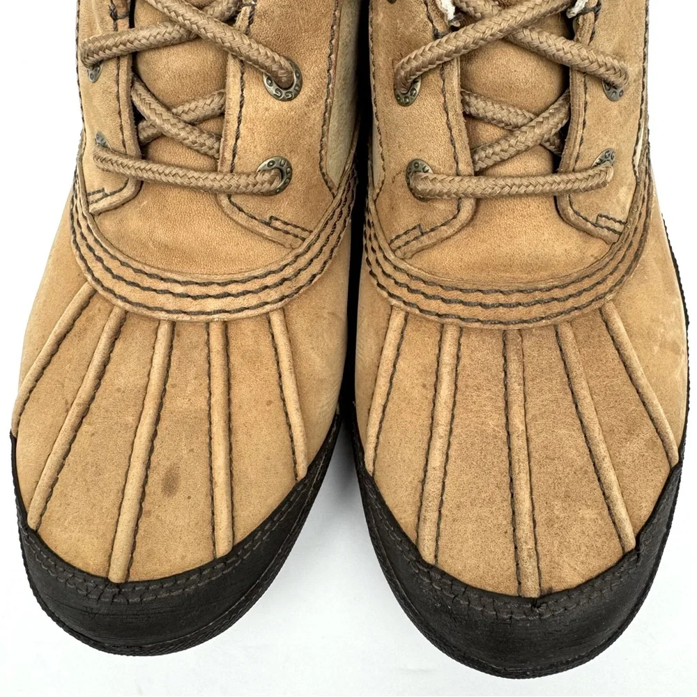 UGG Australia Boots Womens 7.5 Magpie Duck Ankle Bootie. Waterproof tan Leather